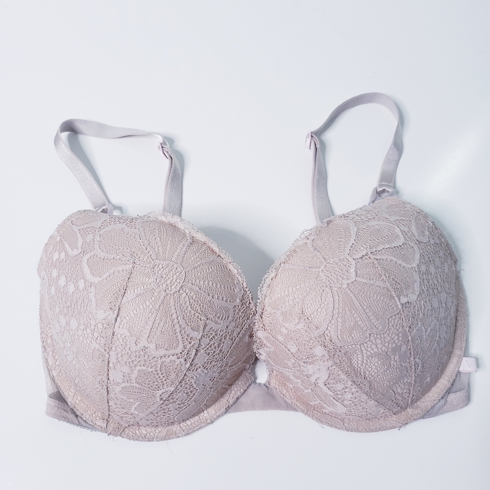 Victoria's Secret Pushup Lined Lace Bra